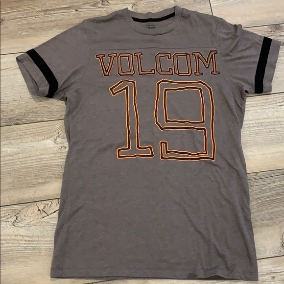 Volcom T Shirt - Picture 1 of 4